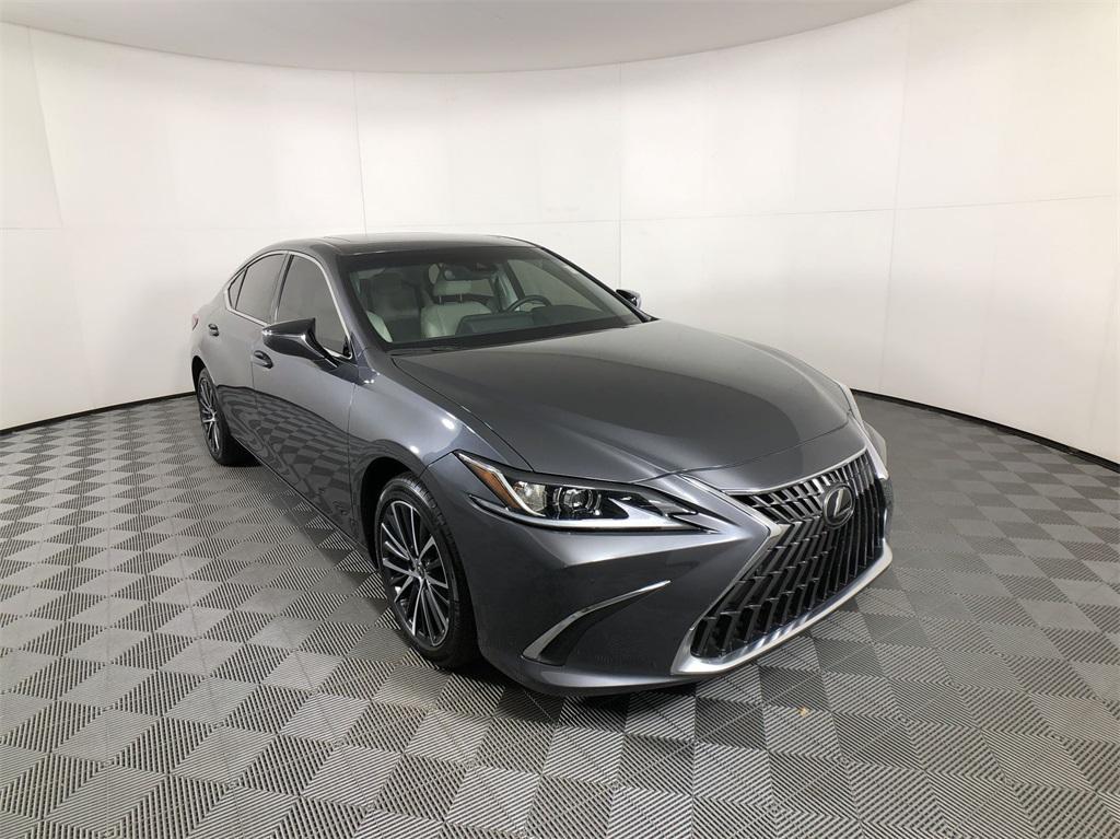 used 2023 Lexus ES 250 car, priced at $37,194