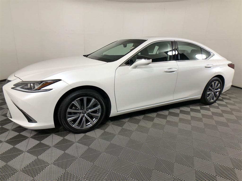 used 2020 Lexus ES 350 car, priced at $32,985