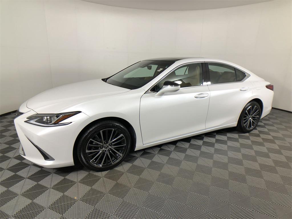 used 2024 Lexus ES 350 car, priced at $44,965