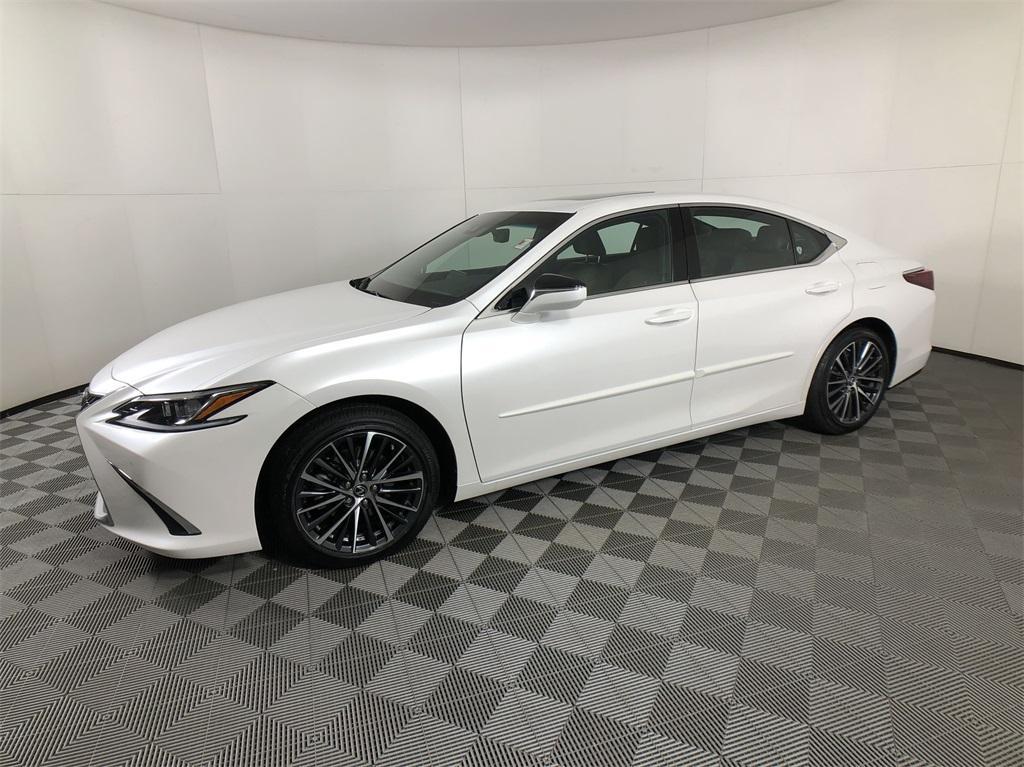 used 2024 Lexus ES 350 car, priced at $44,622