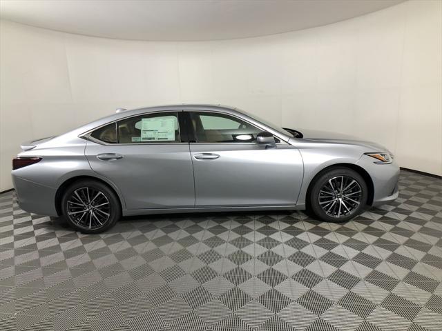 new 2025 Lexus ES 300h car, priced at $51,644