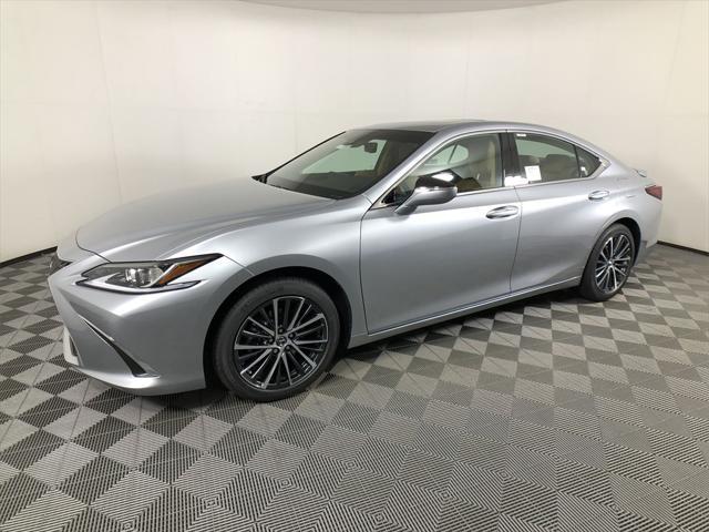 new 2025 Lexus ES 300h car, priced at $51,644