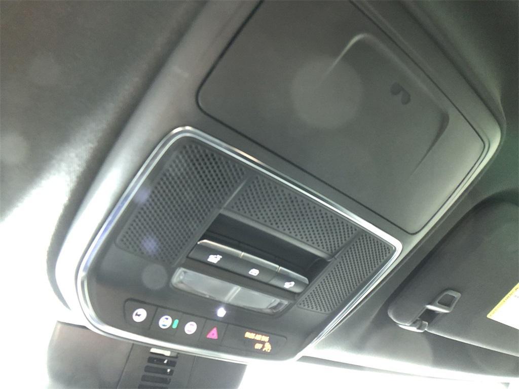 used 2025 Chevrolet Traverse car, priced at $53,654