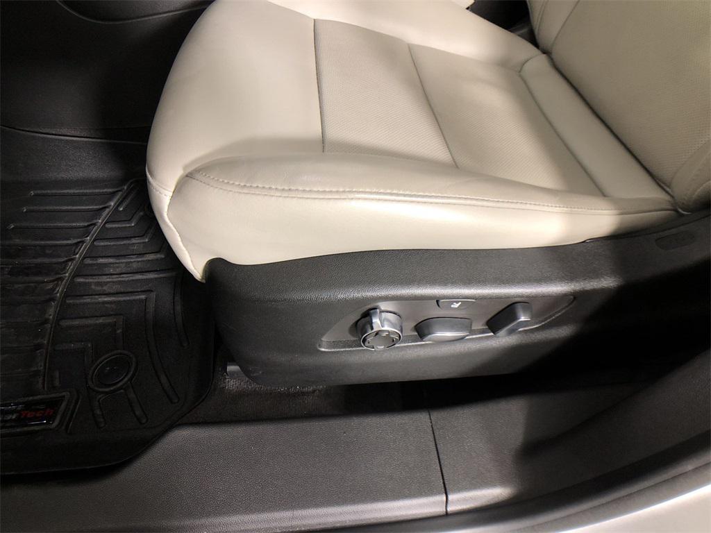 used 2019 Cadillac XT4 car, priced at $18,958