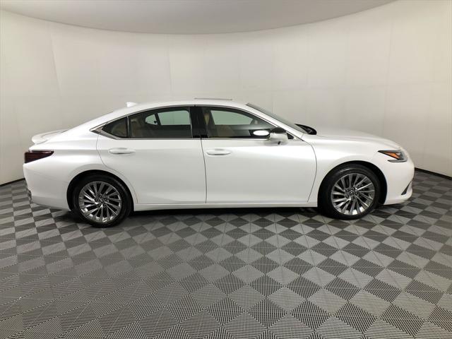 used 2023 Lexus ES 300h car, priced at $46,649