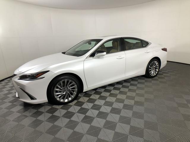 used 2023 Lexus ES 300h car, priced at $46,649