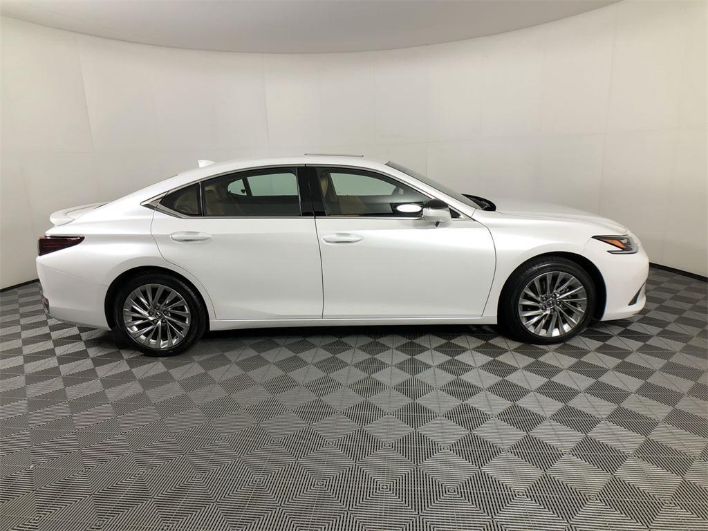 used 2023 Lexus ES 300h car, priced at $46,649