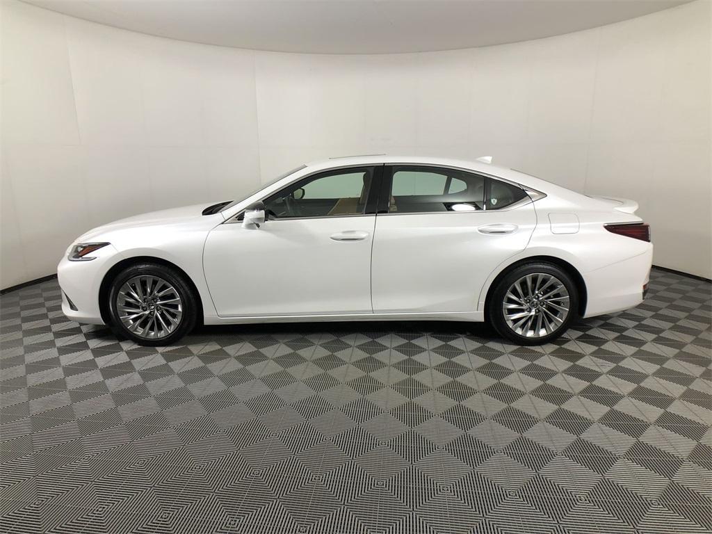 used 2023 Lexus ES 300h car, priced at $46,649