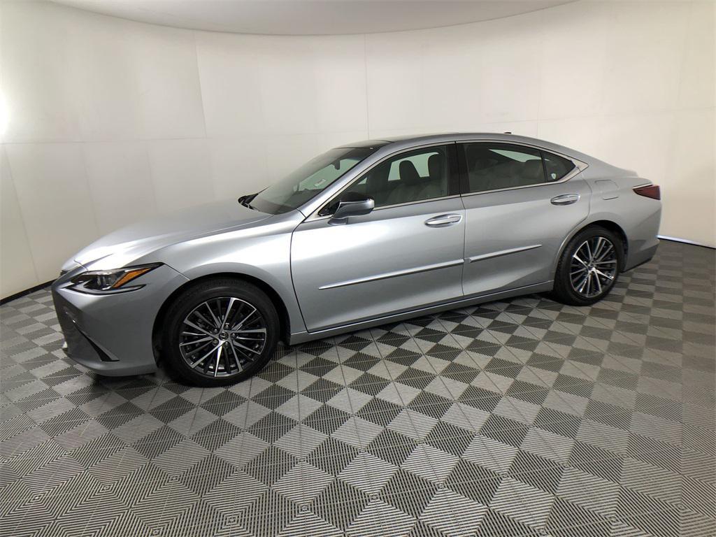 used 2025 Lexus ES 350 car, priced at $43,933