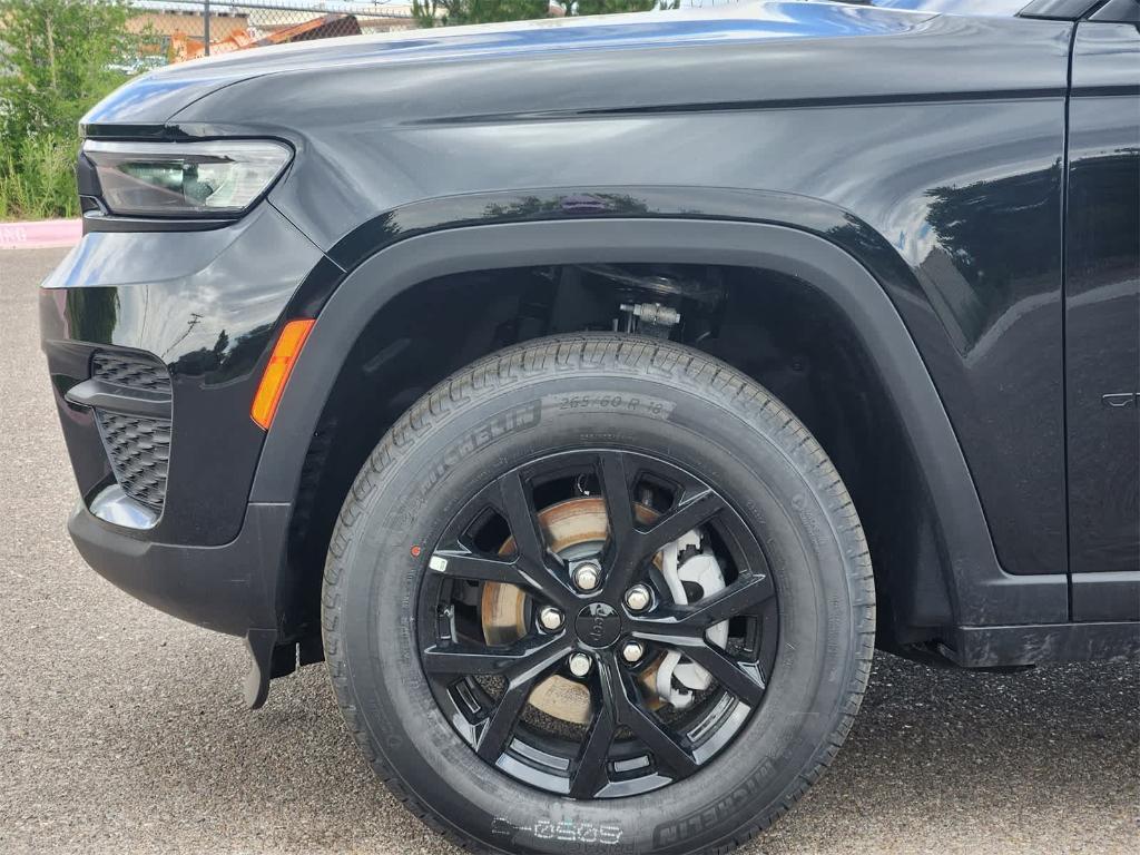 new 2025 Jeep Grand Cherokee car, priced at $40,103
