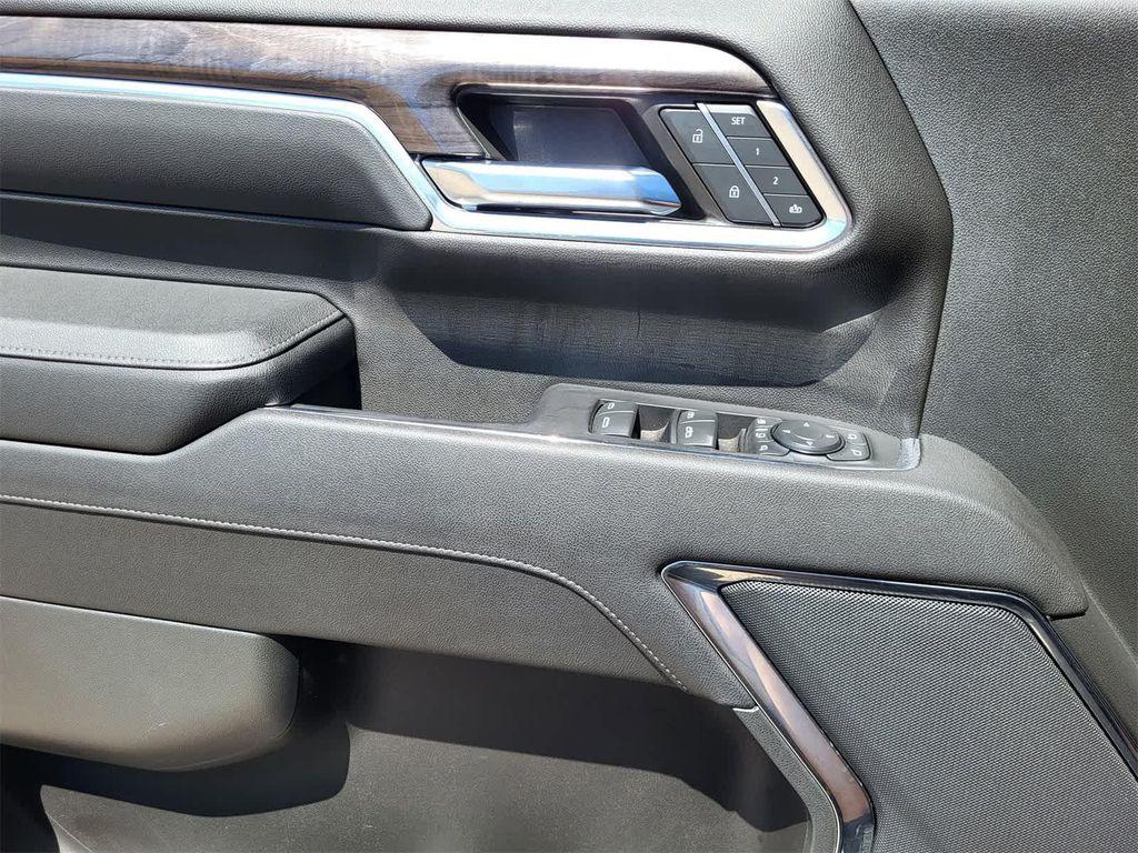 used 2024 Chevrolet Silverado 2500 car, priced at $66,991