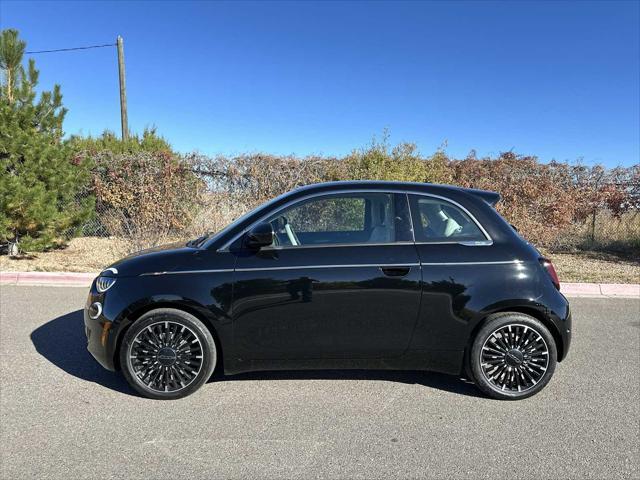 new 2024 FIAT 500e car, priced at $34,095