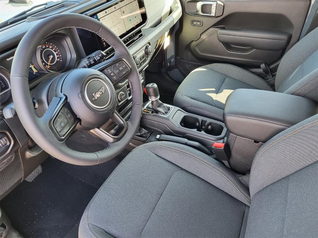 new 2025 Jeep Wrangler car, priced at $41,384