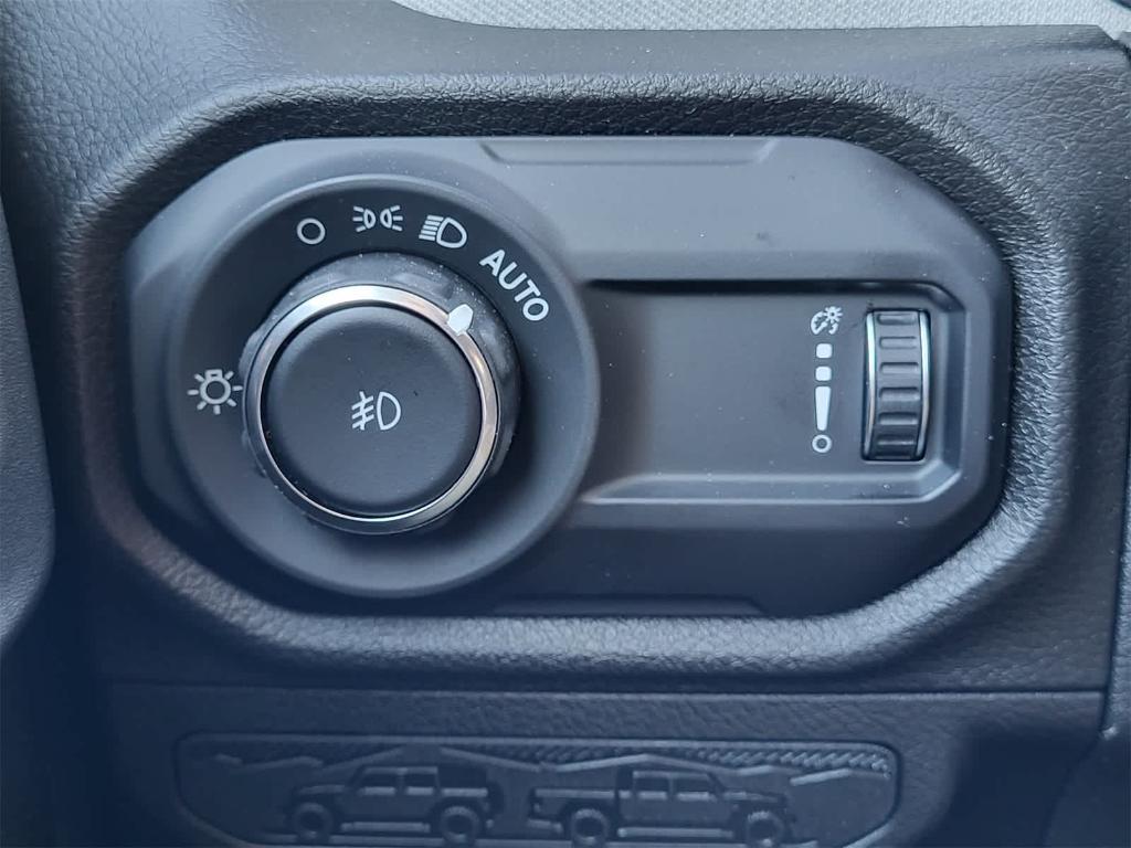 new 2025 Jeep Wrangler car, priced at $41,384