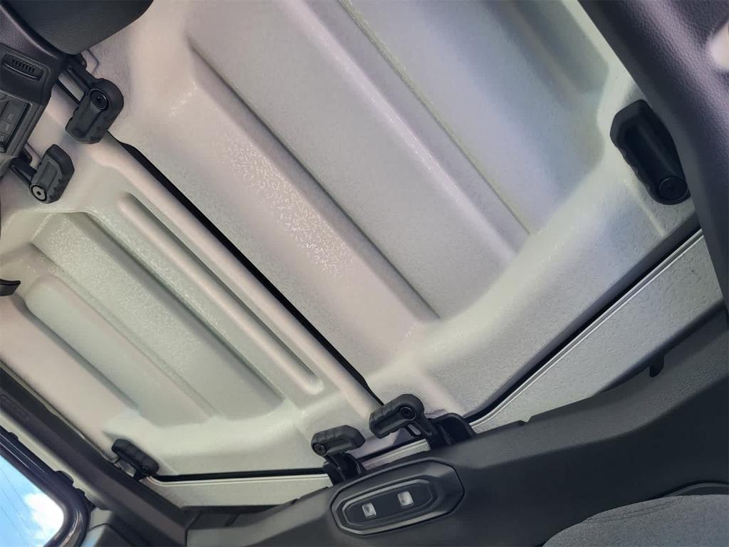 new 2025 Jeep Wrangler car, priced at $41,384