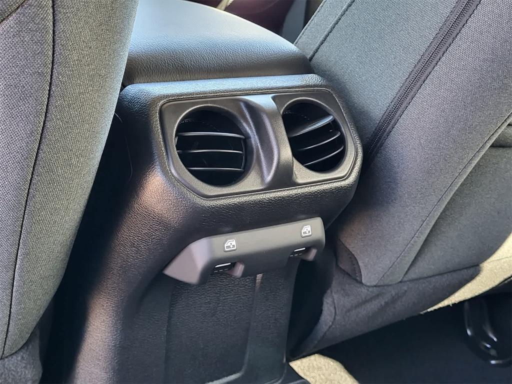 new 2025 Jeep Wrangler car, priced at $41,384