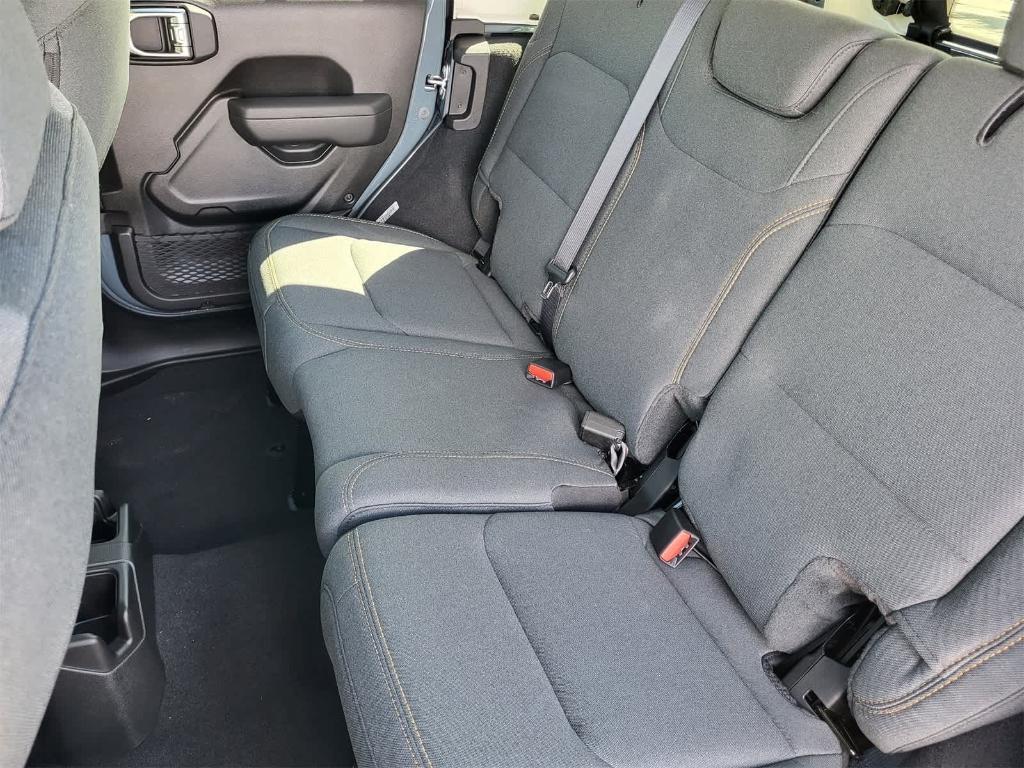 new 2025 Jeep Wrangler car, priced at $41,384