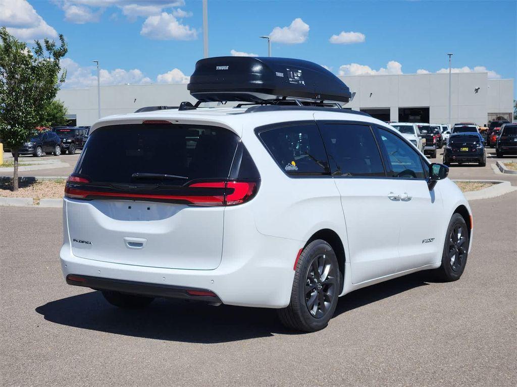 new 2025 Chrysler Pacifica car, priced at $39,731