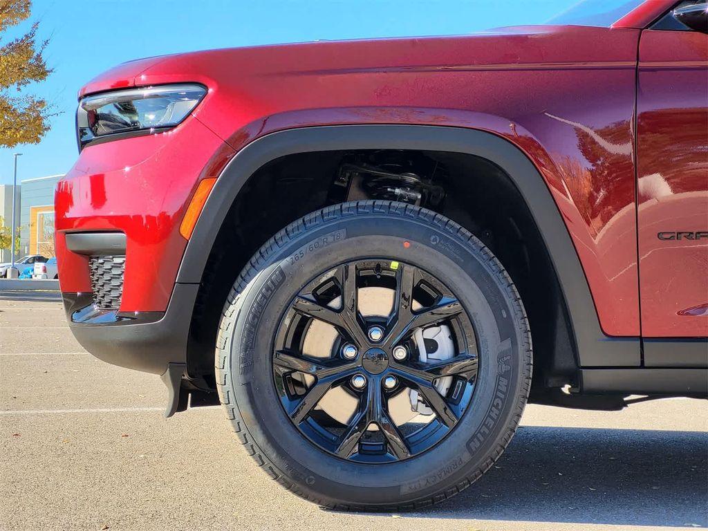 new 2025 Jeep Grand Cherokee L car, priced at $43,242