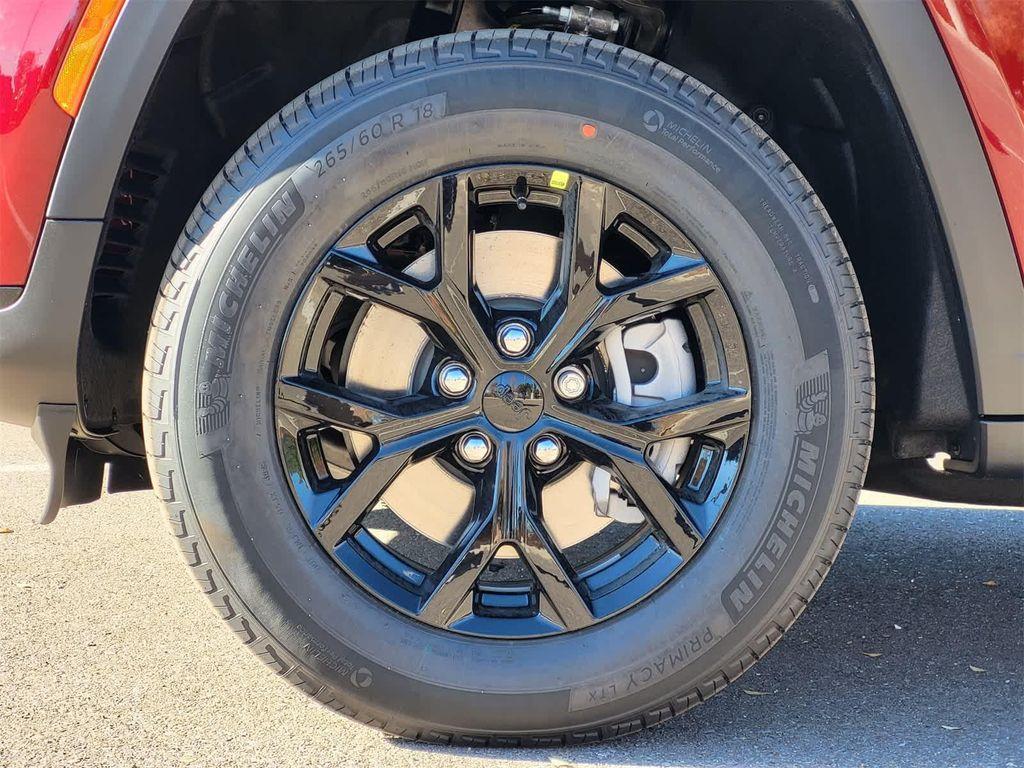 new 2025 Jeep Grand Cherokee L car, priced at $43,242