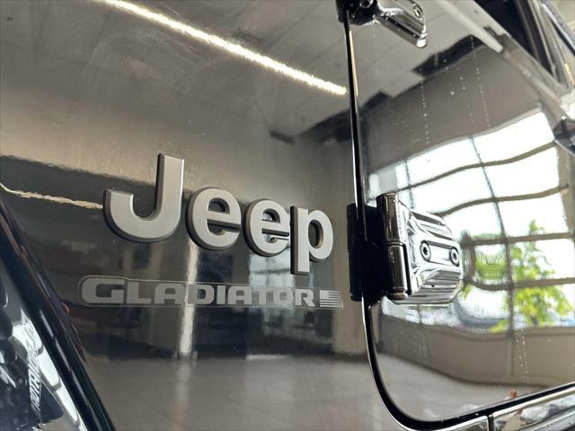 new 2024 Jeep Gladiator car, priced at $45,694