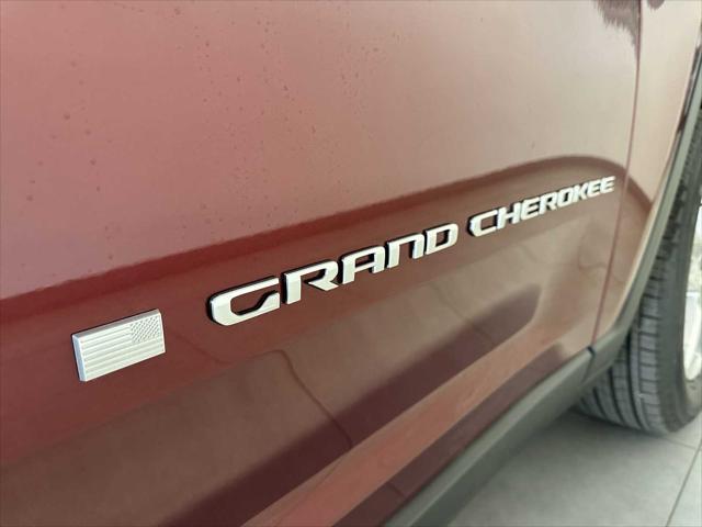 new 2025 Jeep Grand Cherokee car, priced at $38,978