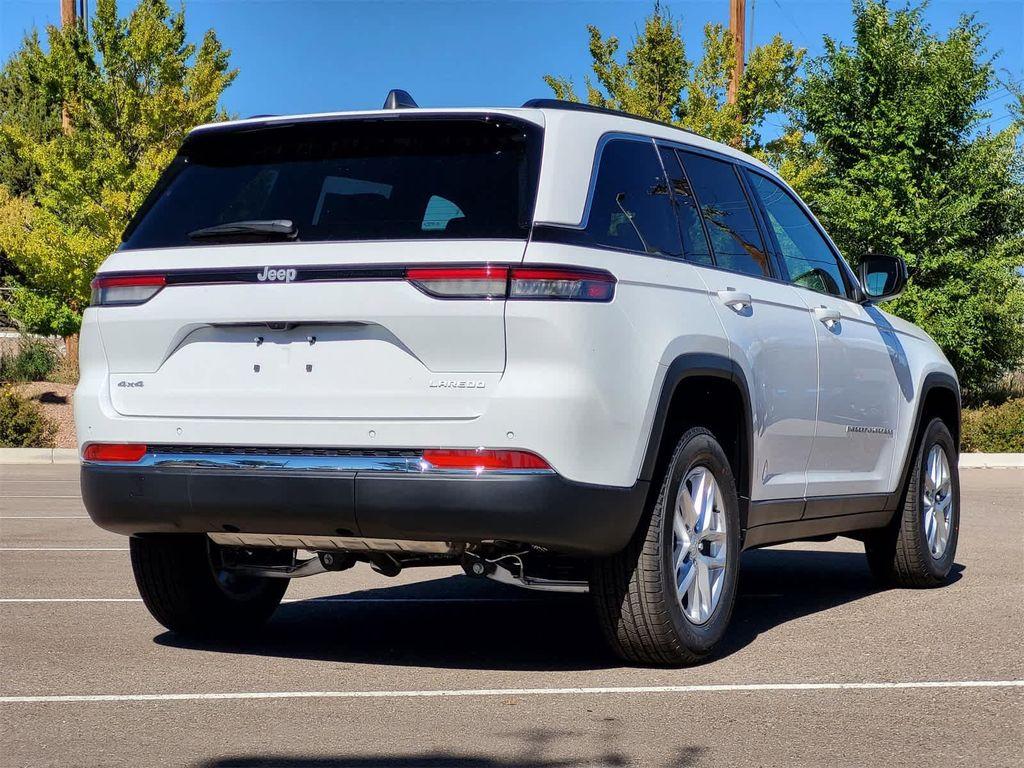 new 2025 Jeep Grand Cherokee car, priced at $37,500