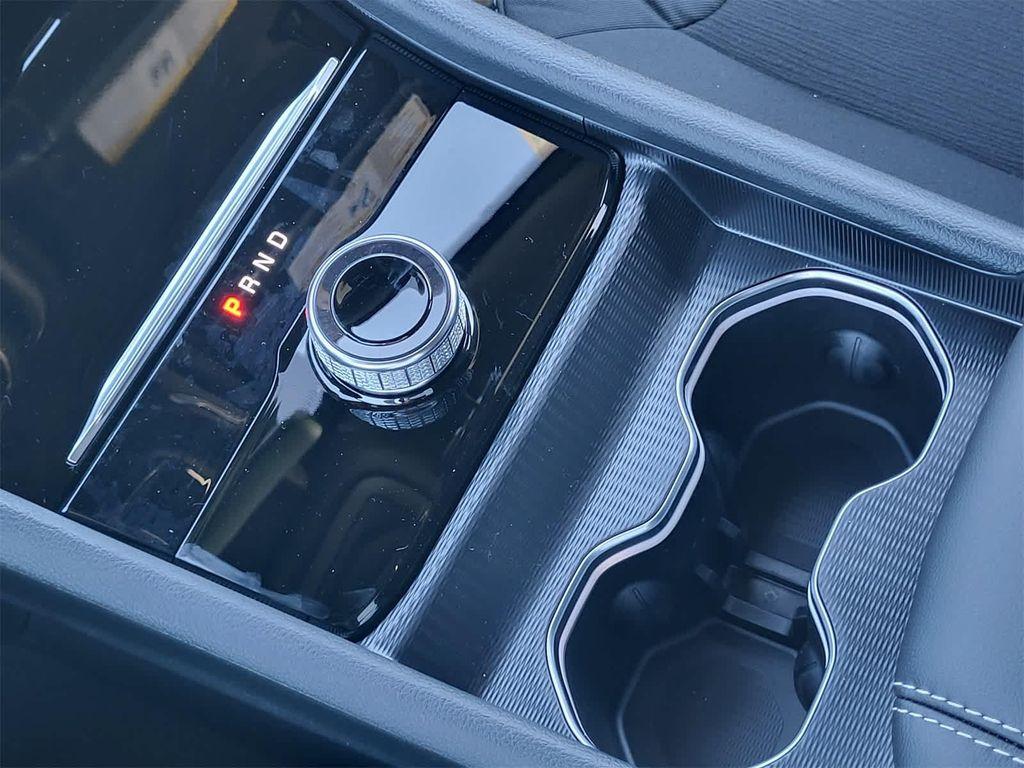 new 2025 Jeep Grand Cherokee car, priced at $37,500