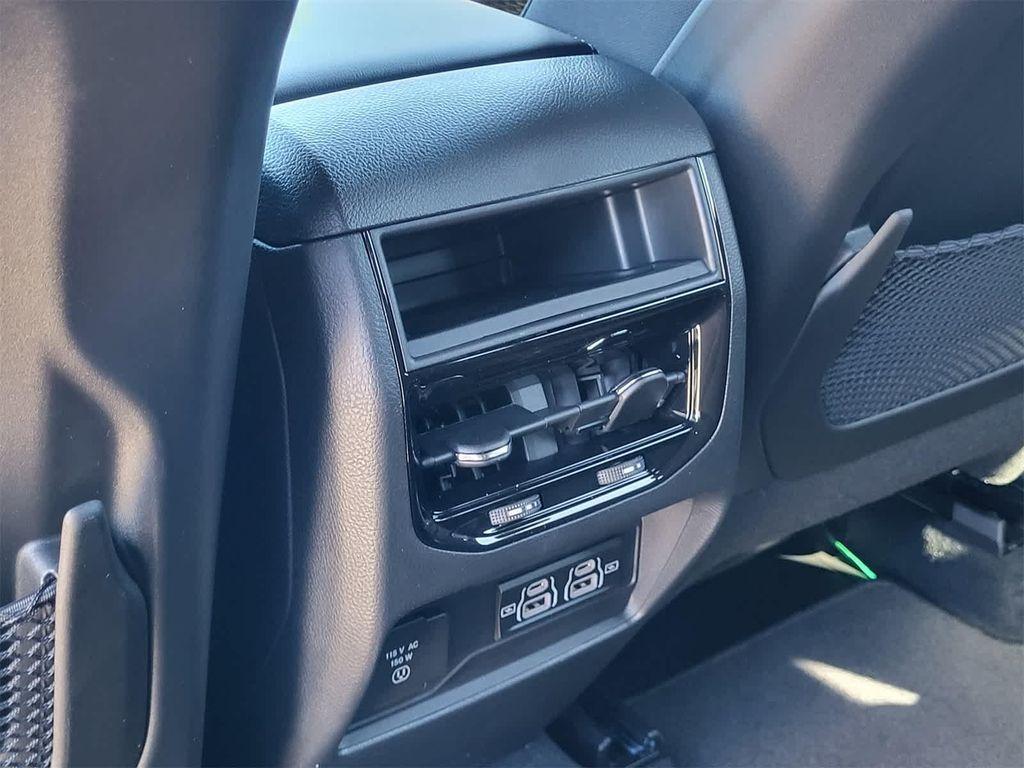 new 2025 Jeep Grand Cherokee car, priced at $37,500