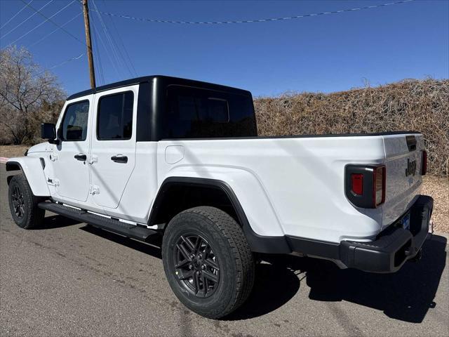 new 2025 Jeep Gladiator car, priced at $46,996