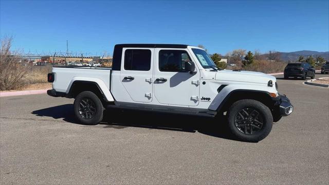 new 2025 Jeep Gladiator car, priced at $46,996