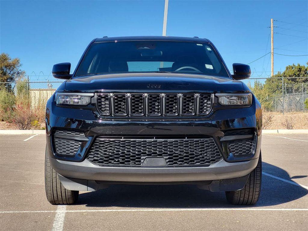 used 2024 Jeep Grand Cherokee car, priced at $30,976