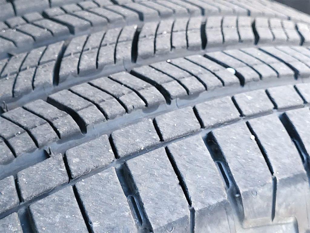 used 2024 Jeep Grand Cherokee car, priced at $30,976