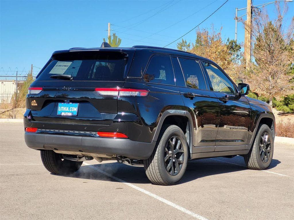 used 2024 Jeep Grand Cherokee car, priced at $30,976