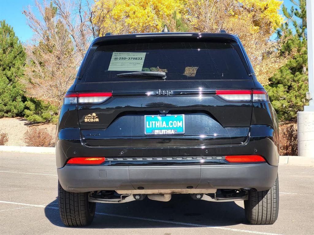 used 2024 Jeep Grand Cherokee car, priced at $30,976