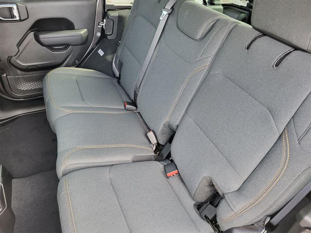 new 2025 Jeep Wrangler car, priced at $41,384