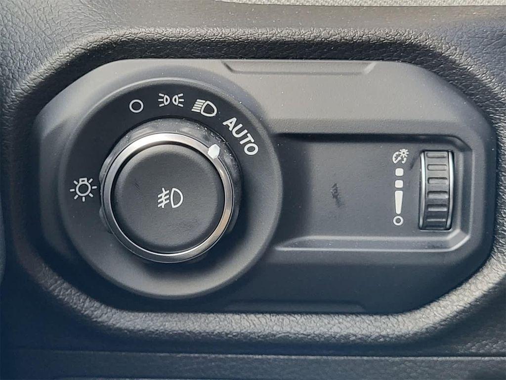 new 2025 Jeep Wrangler car, priced at $41,384