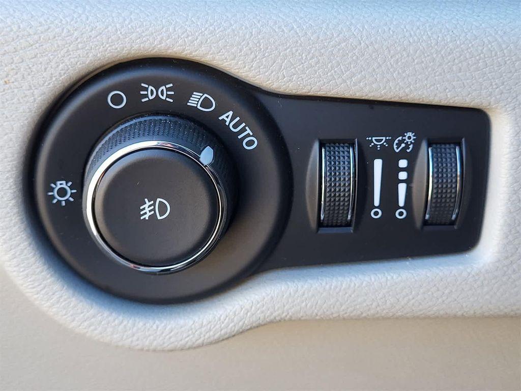 used 2018 Chrysler Pacifica car, priced at $13,984