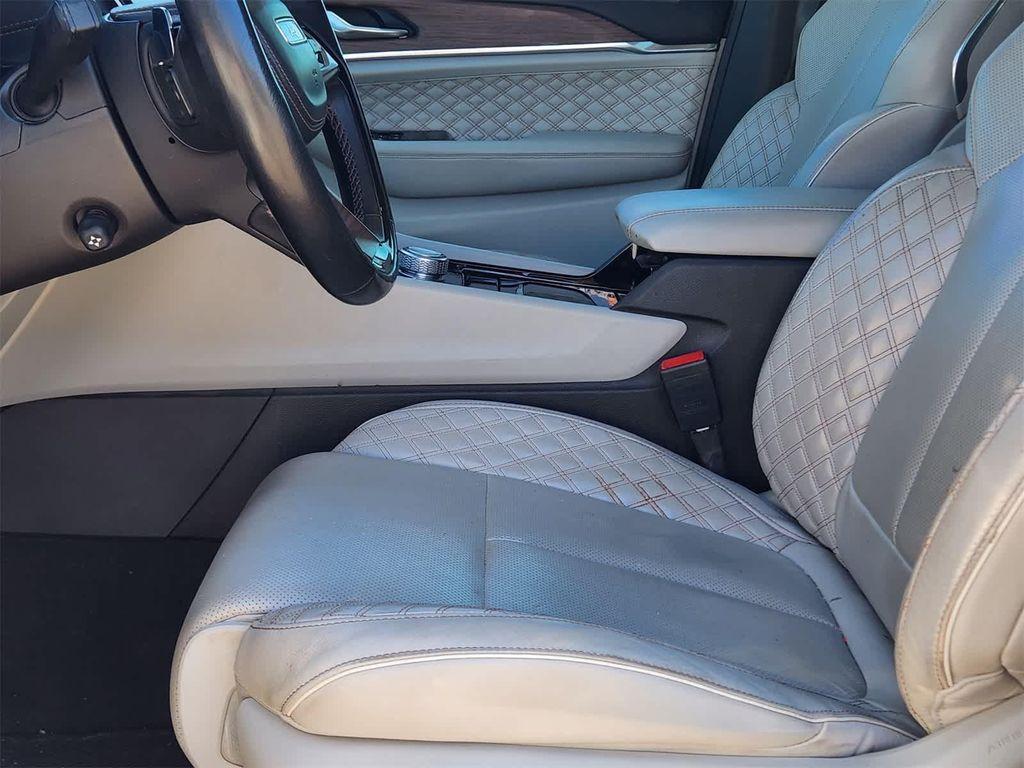 used 2022 Jeep Grand Cherokee car, priced at $34,860