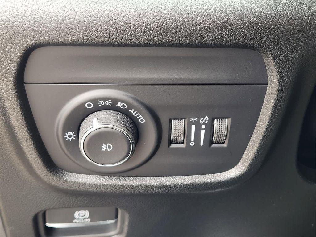new 2025 Jeep Grand Cherokee car, priced at $63,514
