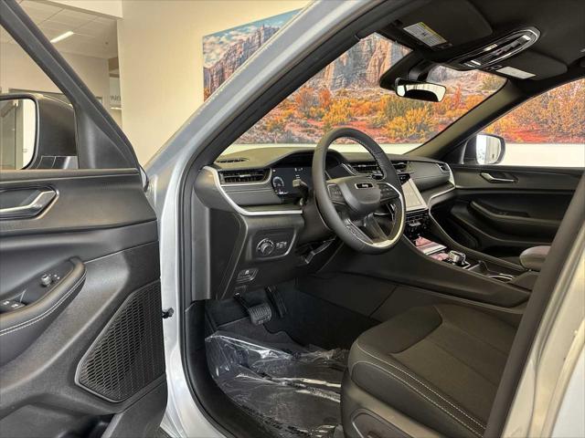 new 2025 Jeep Grand Cherokee L car, priced at $41,437