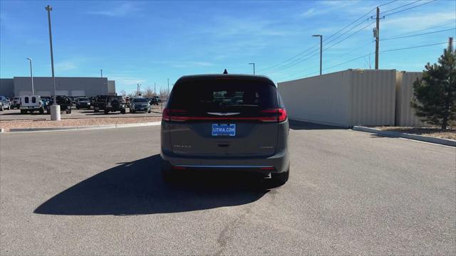 new 2025 Chrysler Pacifica Hybrid car, priced at $46,883