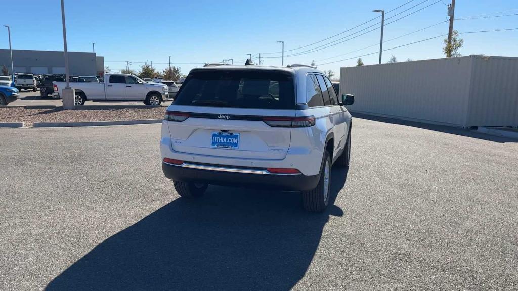 new 2025 Jeep Grand Cherokee car, priced at $38,326