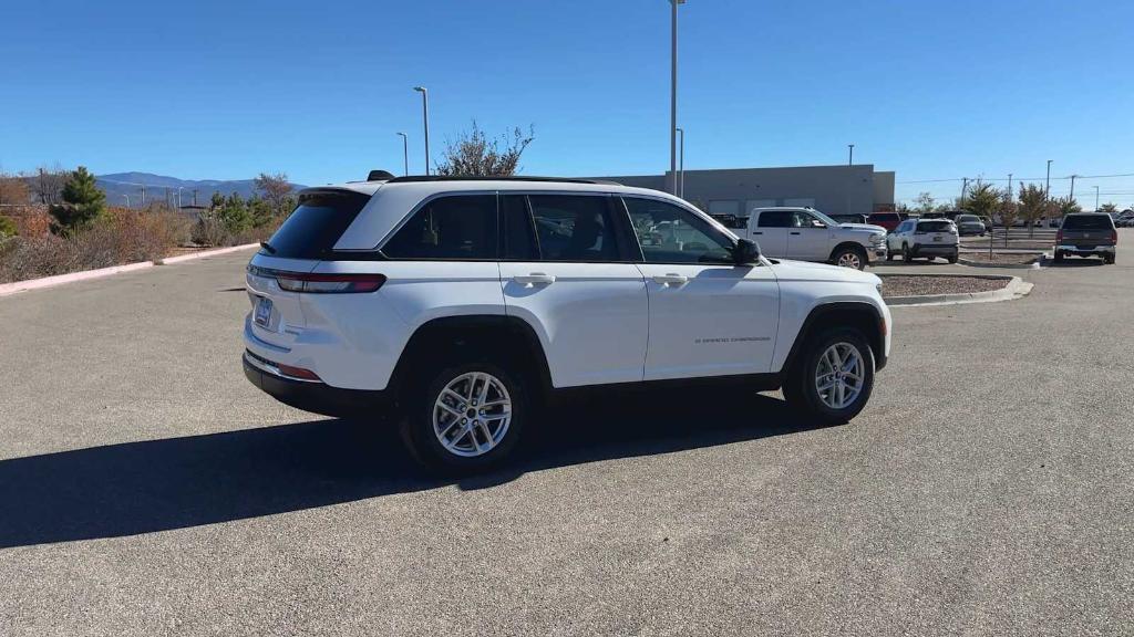 new 2025 Jeep Grand Cherokee car, priced at $38,326