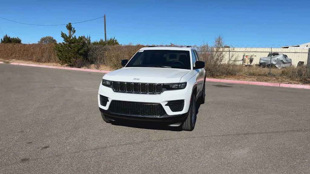 new 2025 Jeep Grand Cherokee car, priced at $38,326