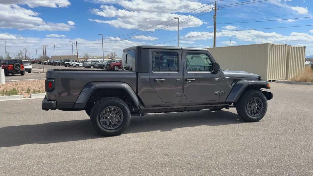 new 2024 Jeep Gladiator car, priced at $43,890