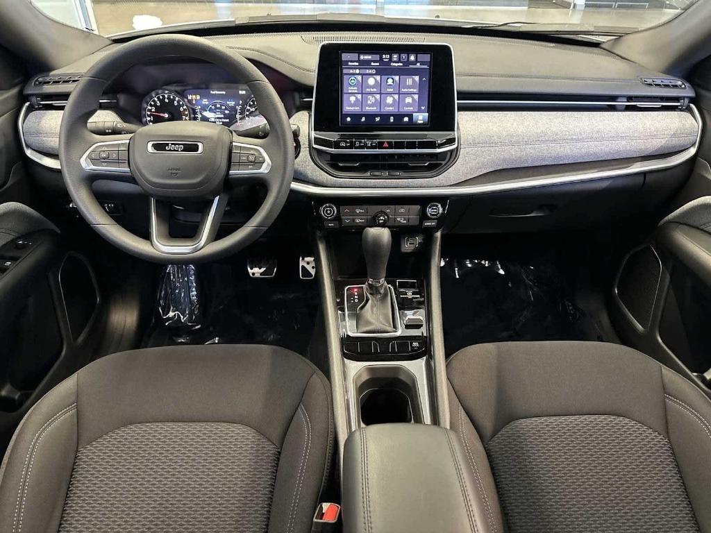 new 2025 Jeep Compass car, priced at $26,649