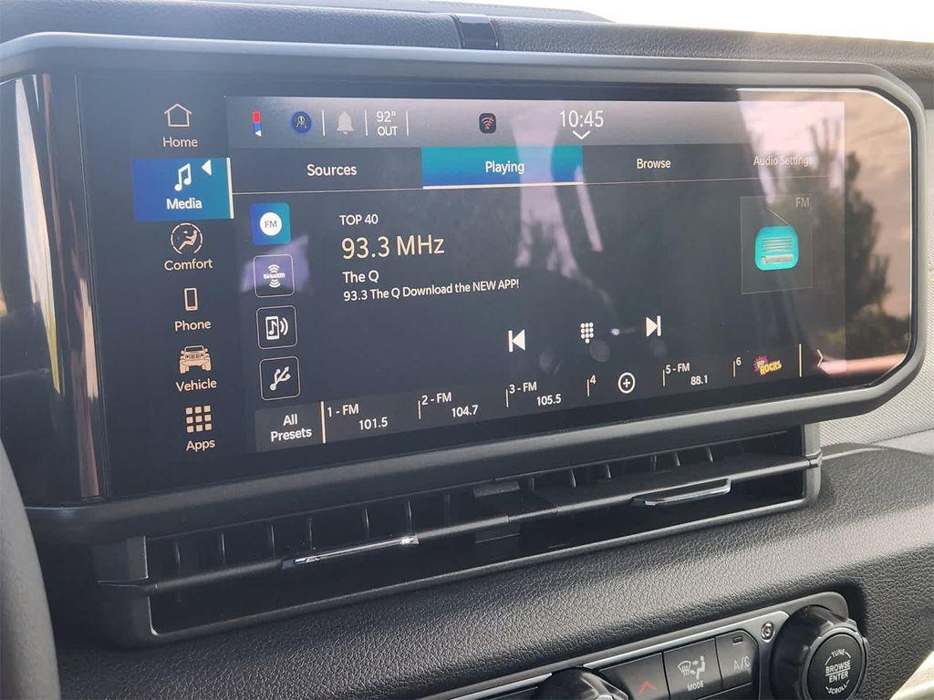 new 2025 Jeep Wrangler car, priced at $41,562