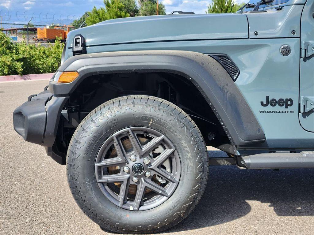 new 2025 Jeep Wrangler car, priced at $41,562