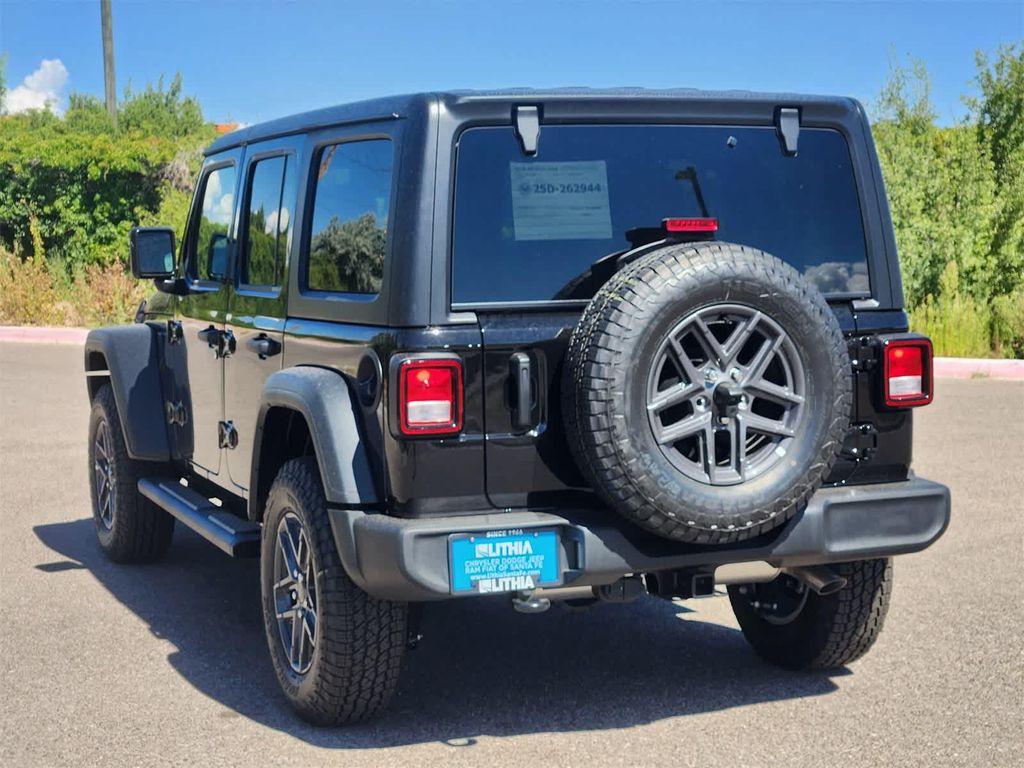 new 2025 Jeep Wrangler car, priced at $46,677